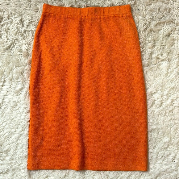 St. John Skirt - Picture 2 of 7
